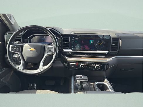 Used 2024 Chevrolet Silverado 1500 LT w/ Convenience Package II AWD/4WD image 5