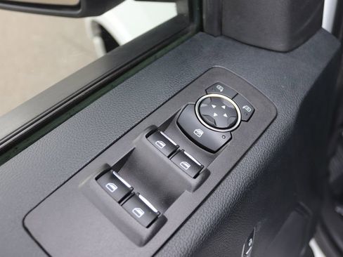 Used 2018 Ford F150 XLT w/ Equipment Group 302A Luxury AWD/4WD image 36