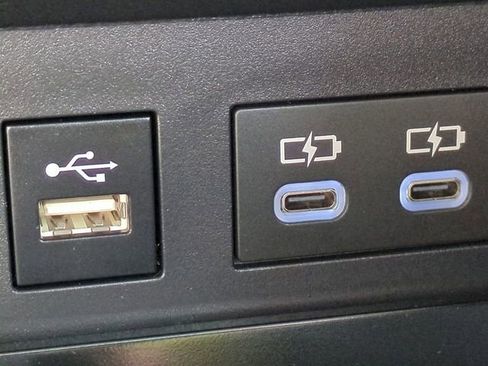 Used 2025 Toyota Camry LE w/ Convenience Package FWD image 20