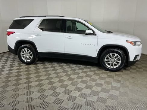 Used 2020 Chevrolet Traverse LT image 19