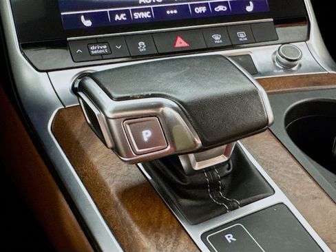 Used 2022 Audi A6 2.0T Premium image 20