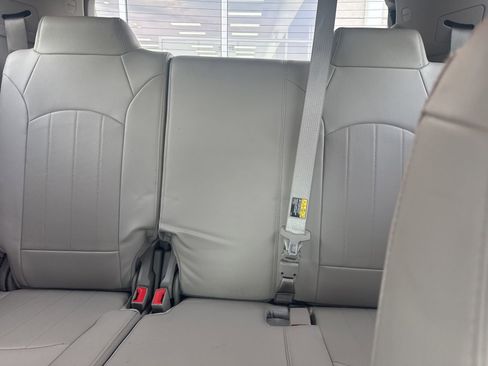 Used 2016 Buick Enclave Premium w/ Experience Buick Package FWD image 13