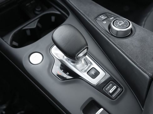 Used 2022 INFINITI QX50 Sensory image 15