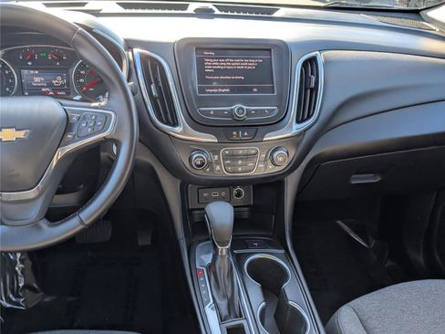 Used 2022 Chevrolet Equinox LT image 19