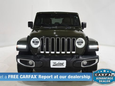 Used 2022 Jeep Wrangler Unlimited Sahara w/ LED Lighting Group AWD/4WD image 2