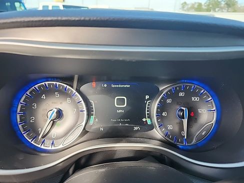 New 2026 Chrysler Pacifica Select image 5