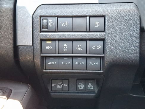 Used 2025 Toyota Tacoma 4x4 Double Cab Hybrid w/ Tow Tech Package image 27