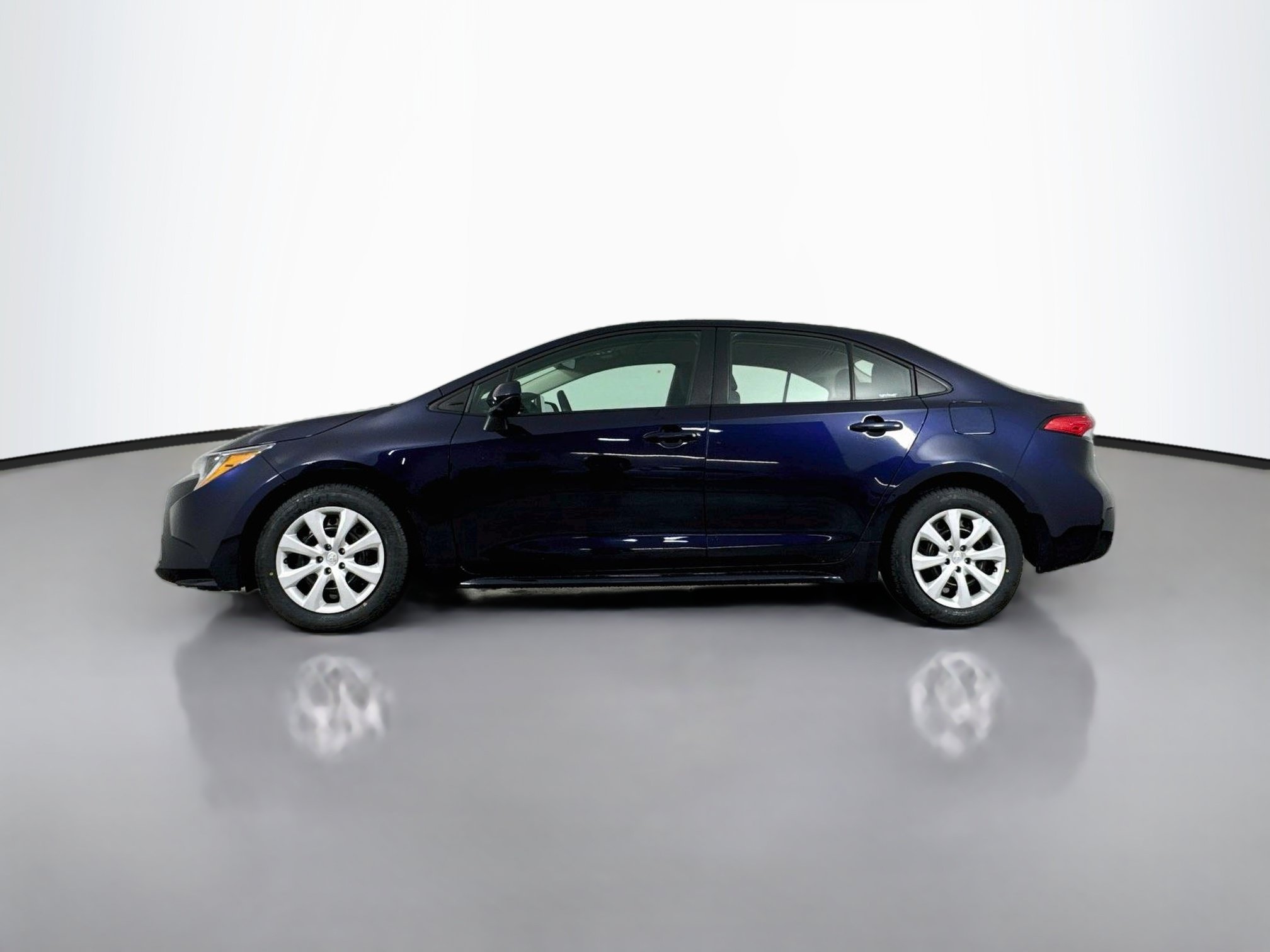 Certified 2024 Toyota Corolla LE FWD image 4