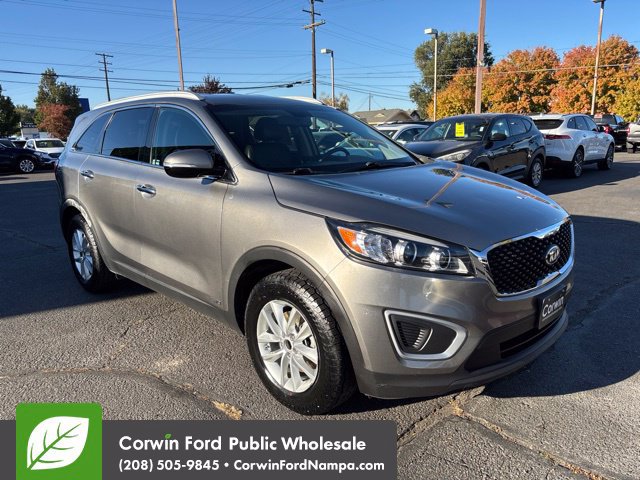 Used 2018 Kia Sorento AWD image 3