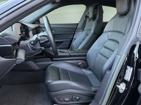 Used 2023 Porsche Taycan 4S w/ Premium Package image 23