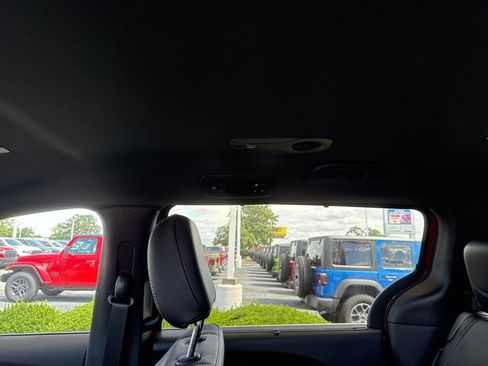 New 2026 Chrysler Voyager LX image 24