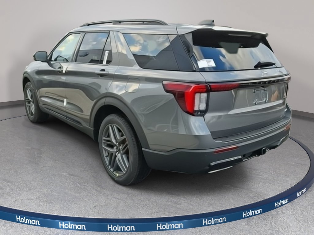 New 2026 Ford Explorer ST-Line w/ ST-Line Street Pack AWD/4WD image 5