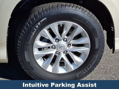 Used 2016 Lexus GX 460 image 10