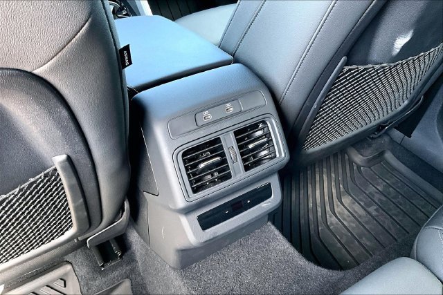 Used 2025 Audi Q5 Premium AWD/4WD image 25