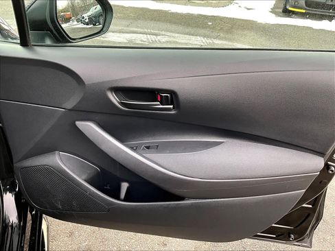 Used 2024 Toyota Corolla LE image 12