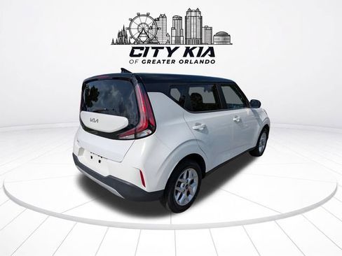 Certified 2024 Kia Soul S FWD image 6