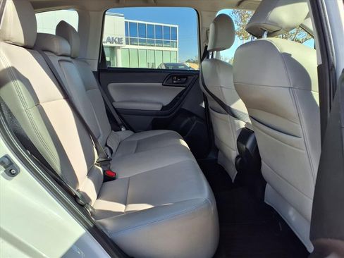 Used 2017 Subaru Forester 2.5i Premium w/ All-Weather Package image 13