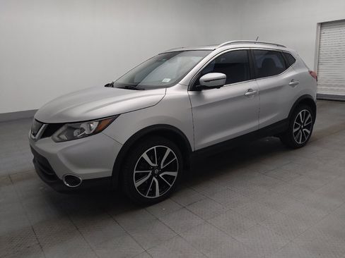 Used 2017 Nissan Rogue Sport SL w/ SL Premium Package FWD image 2