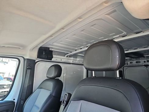 Used 2025 RAM ProMaster 2500 w/ Convenience Group FWD image 10