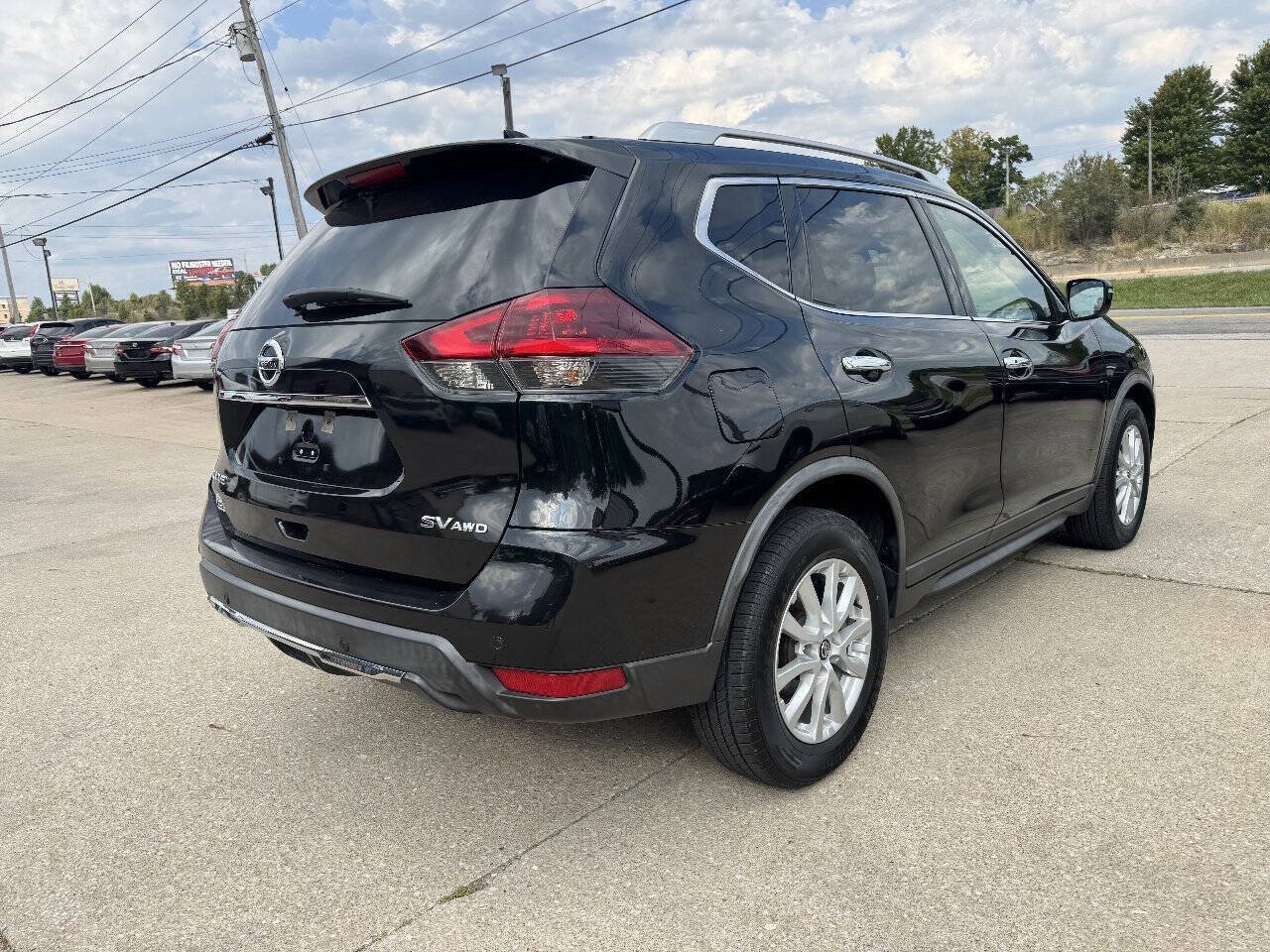 Used 2020 Nissan Rogue SV AWD/4WD image 8