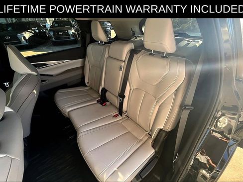 Certified 2026 INFINITI QX60 Luxe w/ Cargo Package FWD image 13