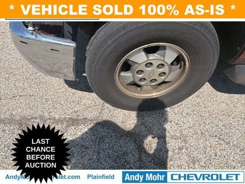 Used 2003 Chevrolet Suburban LT w/ LT Preferred Equipment Group AWD/4WD image 9