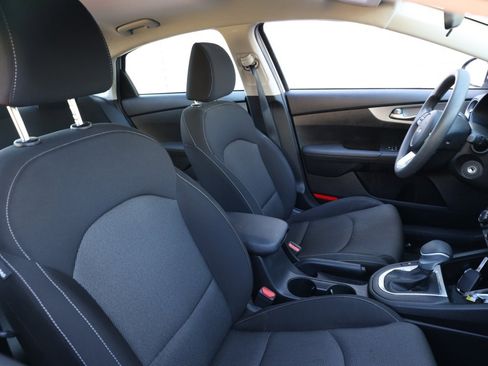 Used 2023 Kia Forte LXS image 20