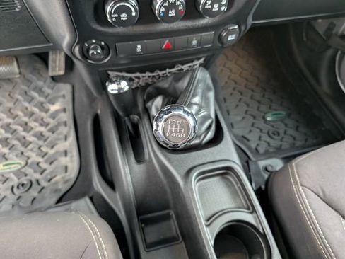 Used 2013 Jeep Wrangler Unlimited Sahara w/ Trailer Tow Group image 4