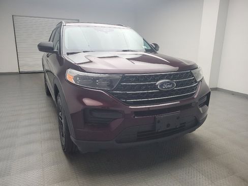 Used 2022 Ford Explorer XLT AWD/4WD image 14