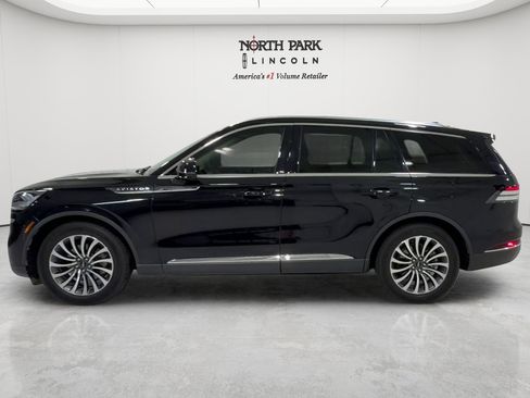 Used 2021 Lincoln Aviator Reserve w/ Elements Package Plus RWD image 2