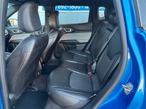 Used 2024 Jeep Compass Latitude image 34