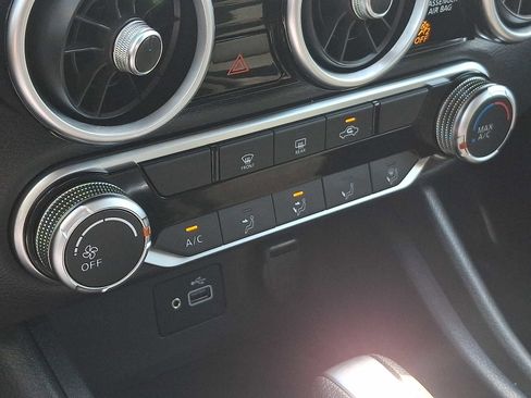 Used 2023 Nissan Sentra S image 18