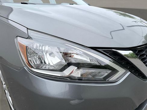 Used 2019 Nissan Sentra S FWD image 11