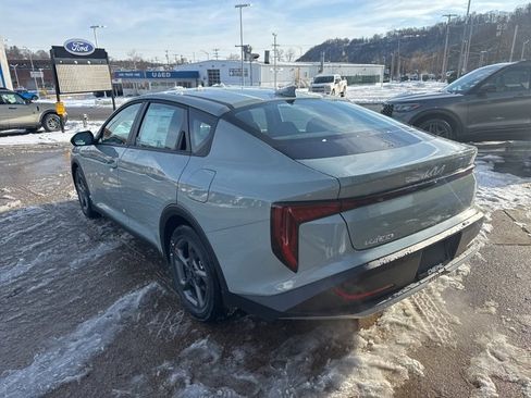New 2025 Kia K4 LXS image 5