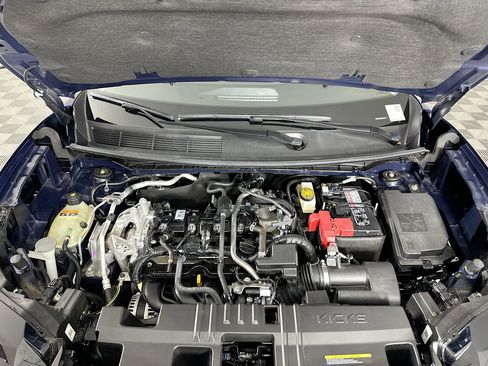Used 2025 Nissan Kicks SV FWD image 31