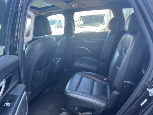 Used 2021 Kia Telluride S image 23