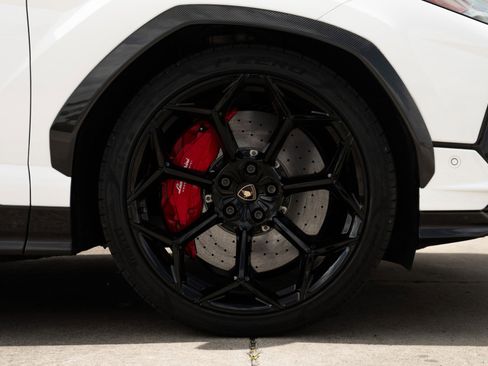 Used 2024 Lamborghini Urus Performante image 40