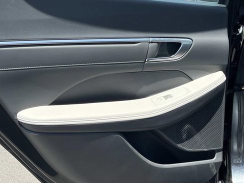 Certified 2023 Hyundai Sonata Limited w/ Preferred Accessory Package FWD image 20
