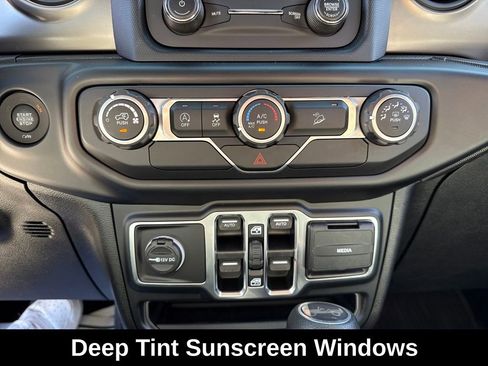 Used 2019 Jeep Wrangler Unlimited Sport S image 21