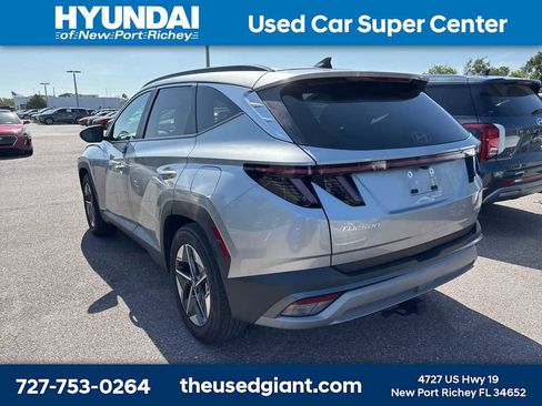 Used 2025 Hyundai Tucson SEL image 2