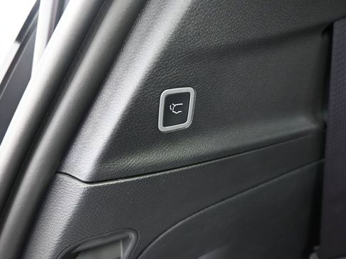 New 2026 Chrysler Pacifica Limited w/ S Appearance Package image 34