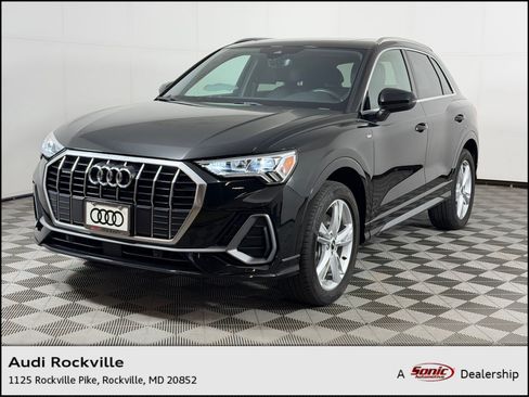 Used 2023 Audi Q3 2.0T Premium w/ Convenience Package AWD/4WD image 1