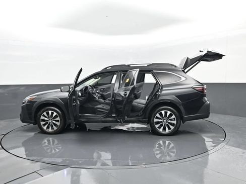 Used 2025 Subaru Outback Limited AWD/4WD image 35