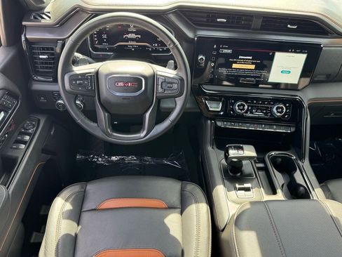 Used 2025 GMC Sierra 1500 AT4 image 16