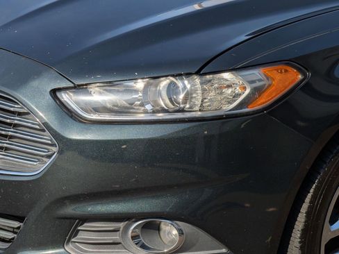 Used 2014 Ford Fusion SE w/ Equipment Group 202A image 11