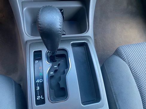 Used 2006 Toyota Tacoma 4x4 Access Cab V6 image 9