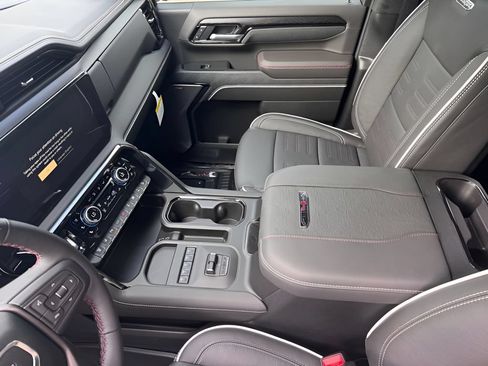 New 2026 GMC Sierra 2500 AT4X AWD/4WD image 10