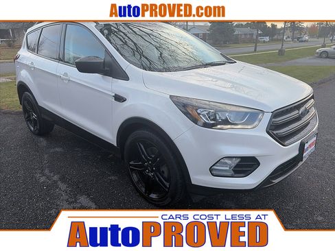 Used 2019 Ford Escape SEL image 1