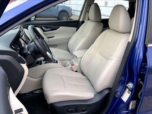 Used 2019 Nissan Rogue Sport SL image 8