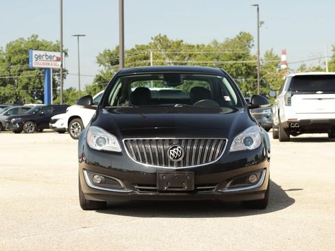 Used 2016 Buick Regal Premium FWD image 2
